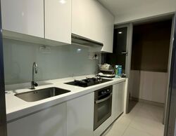 Centro Residences (D20), Condominium #584509751